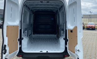 Nissan Interstar